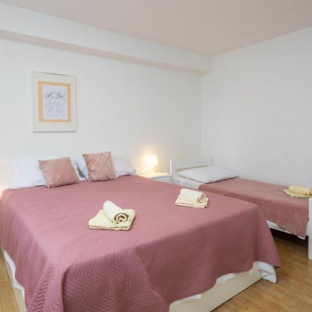 Apartments Roza Omiš Εξωτερικό φωτογραφία