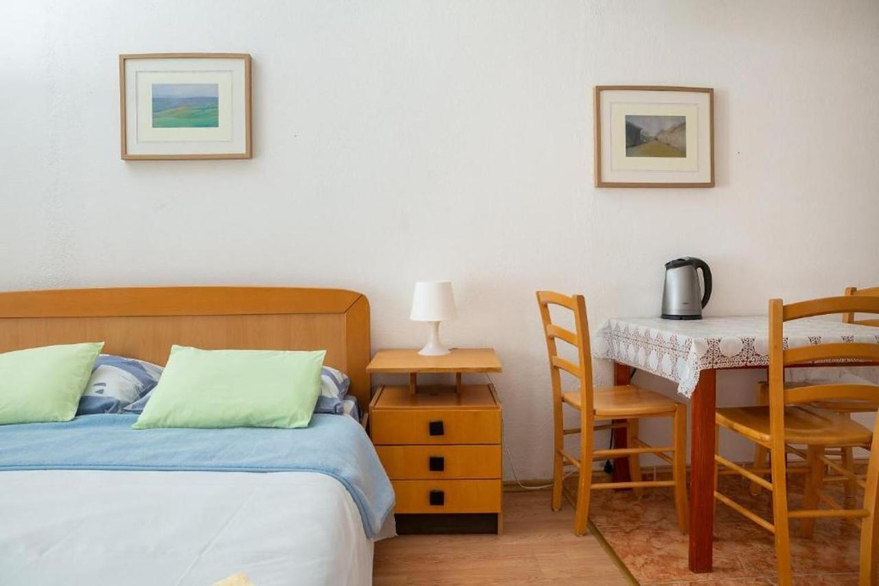 Apartments Roza Omiš Εξωτερικό φωτογραφία