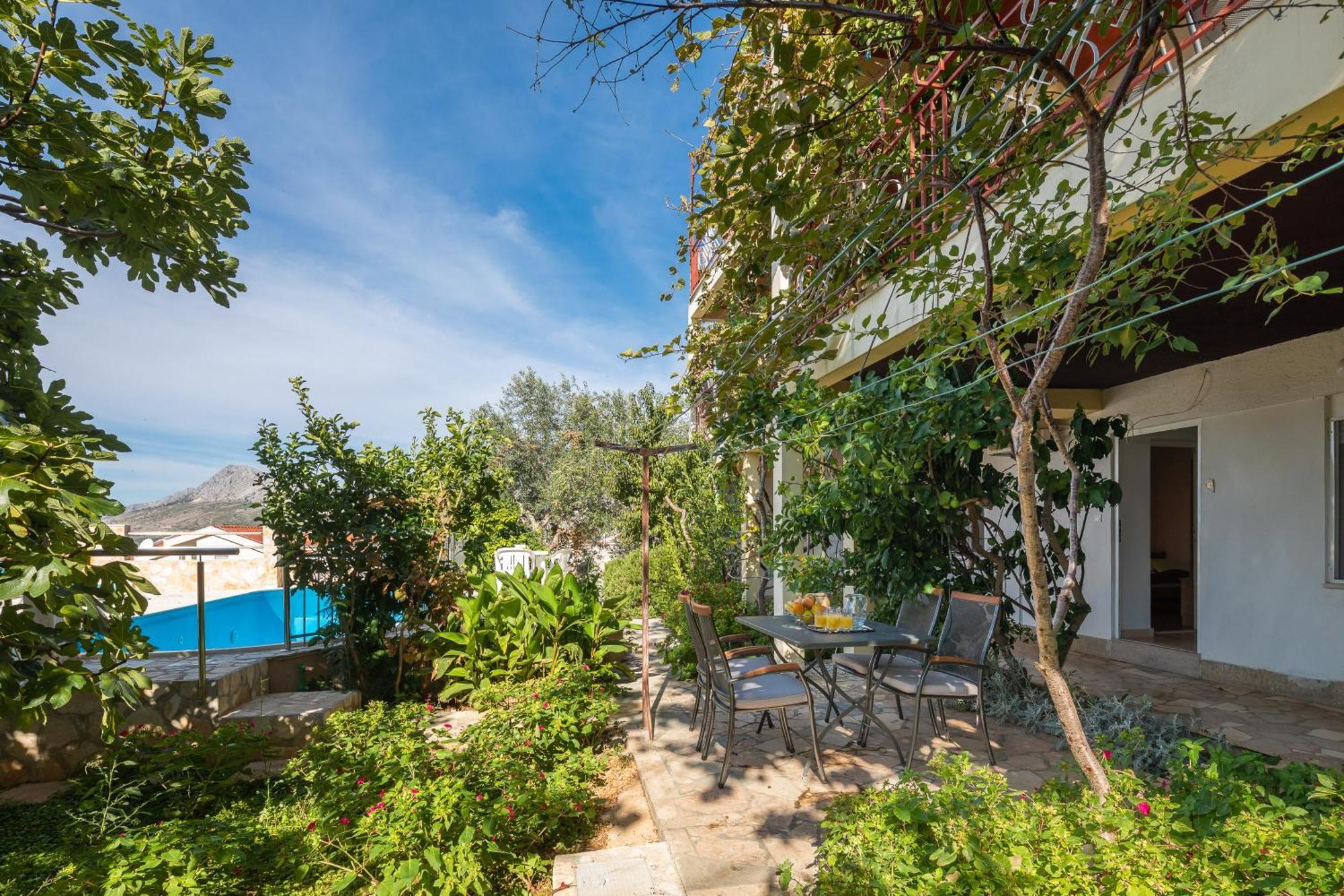 Apartments Roza Omiš Εξωτερικό φωτογραφία