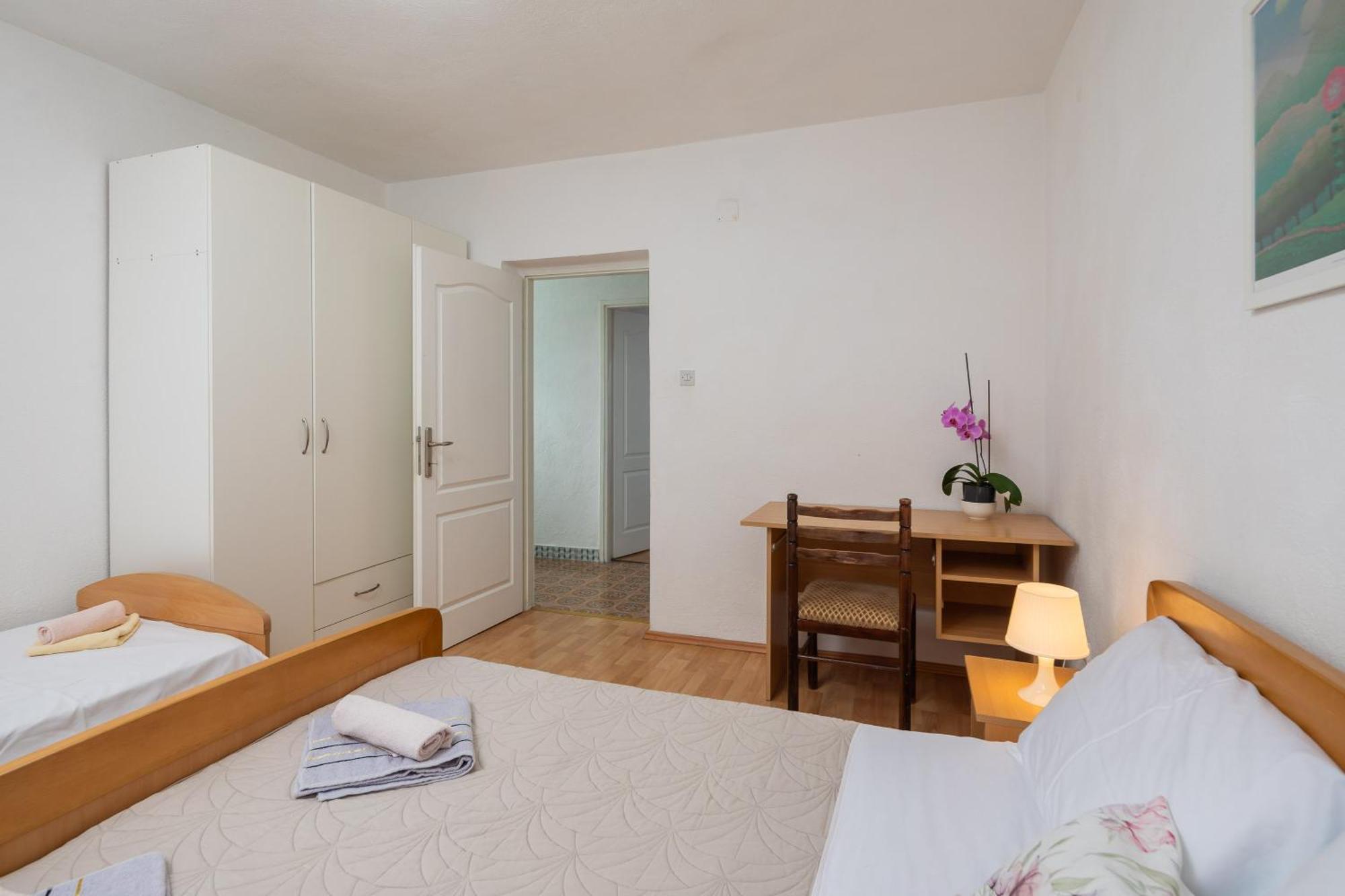 Apartments Roza Omiš Εξωτερικό φωτογραφία