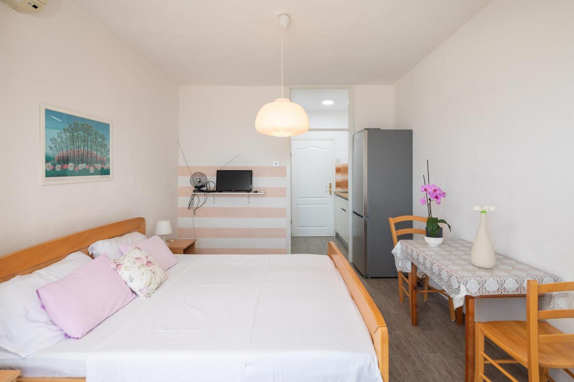 Apartments Roza Omiš Εξωτερικό φωτογραφία
