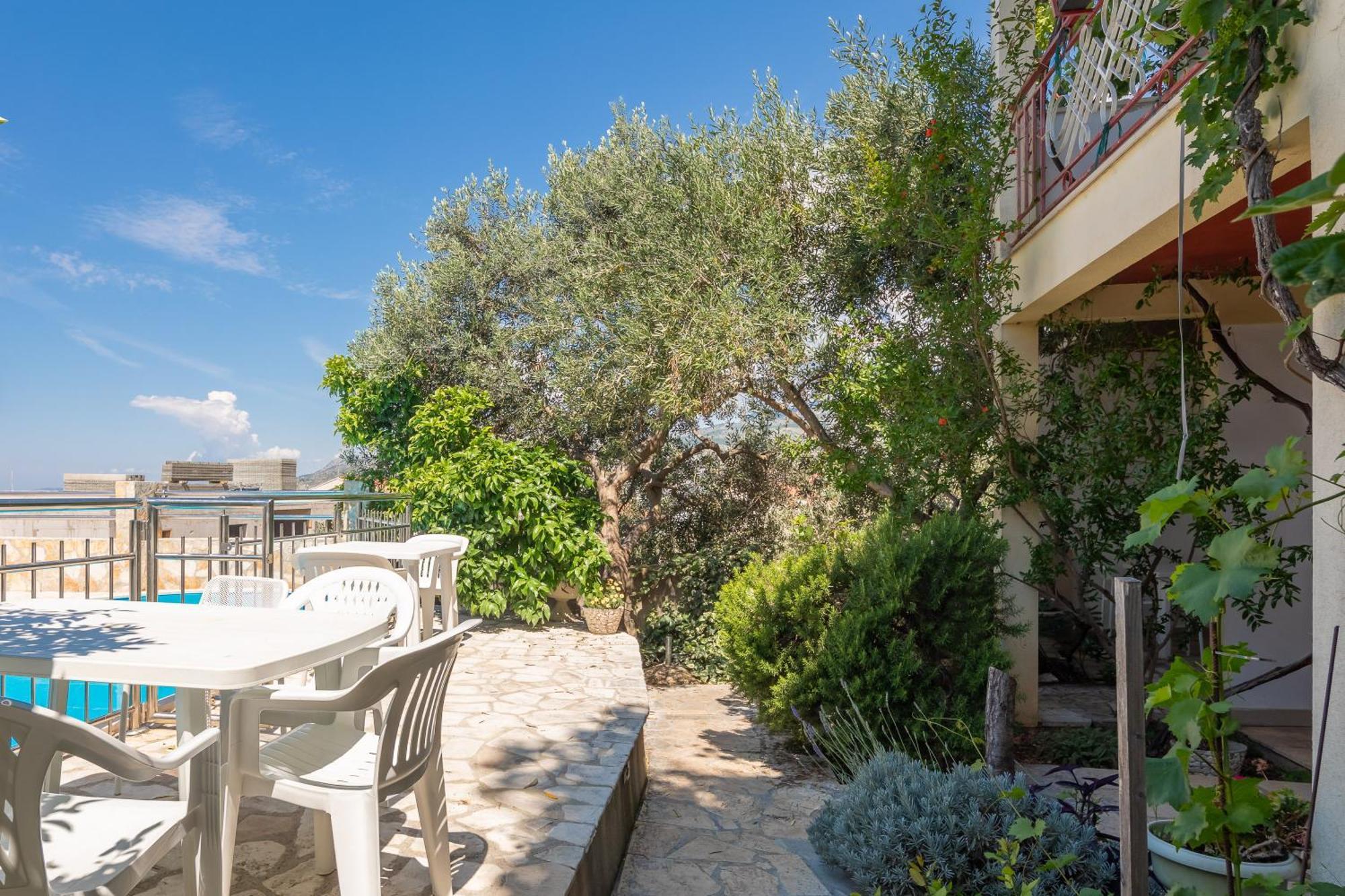 Apartments Roza Omiš Εξωτερικό φωτογραφία